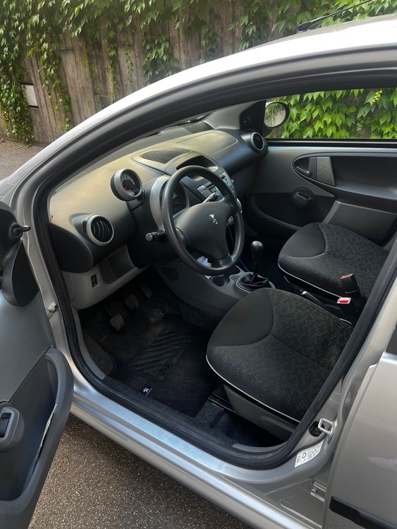 Peugeot Automobili: Peugeot 107, Jahrgang 2011 – Nur 25’000 km! Ab MFK – Usato da Adliswil venduto da BMWe39M5 4