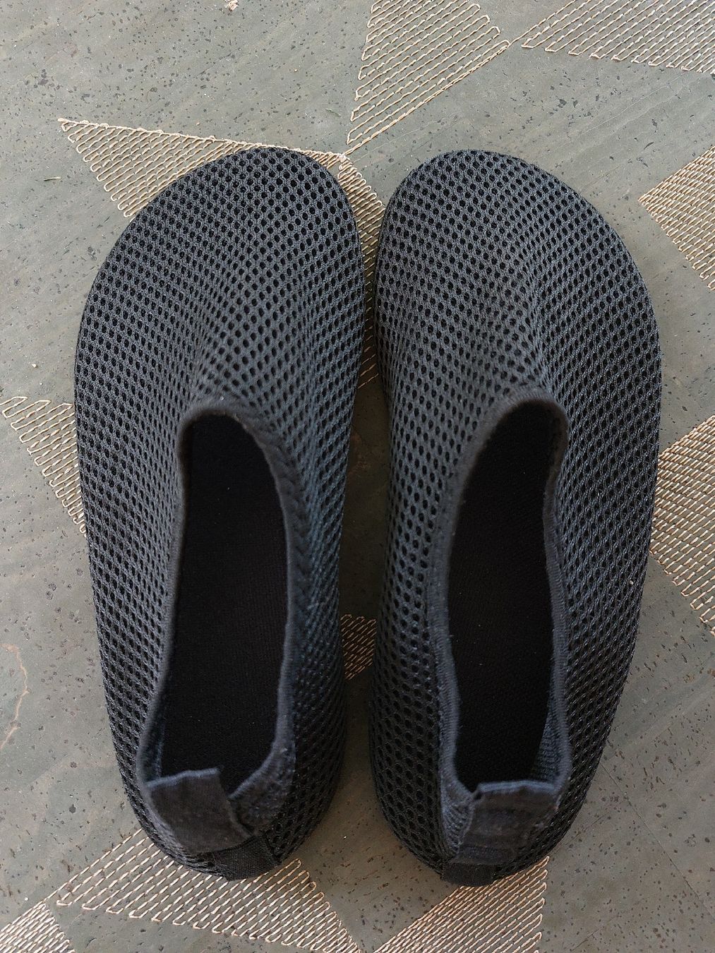 Scarpe da uomo: Wasserschuhe NEU Gr. 36 – Nuovo (secondo la descrizione) da Effretikon venduto da swobdo