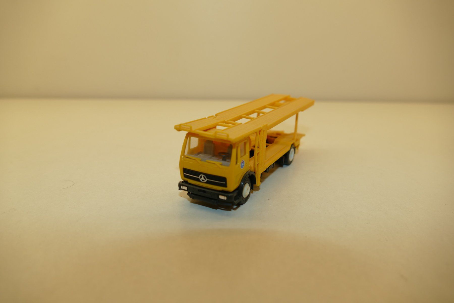 Herpa Modellini d'auto: Herpa 1:87: MB Autotransporter TCS – Nuovo (secondo la descrizione) da Niederhasli venduto da Flash32 2