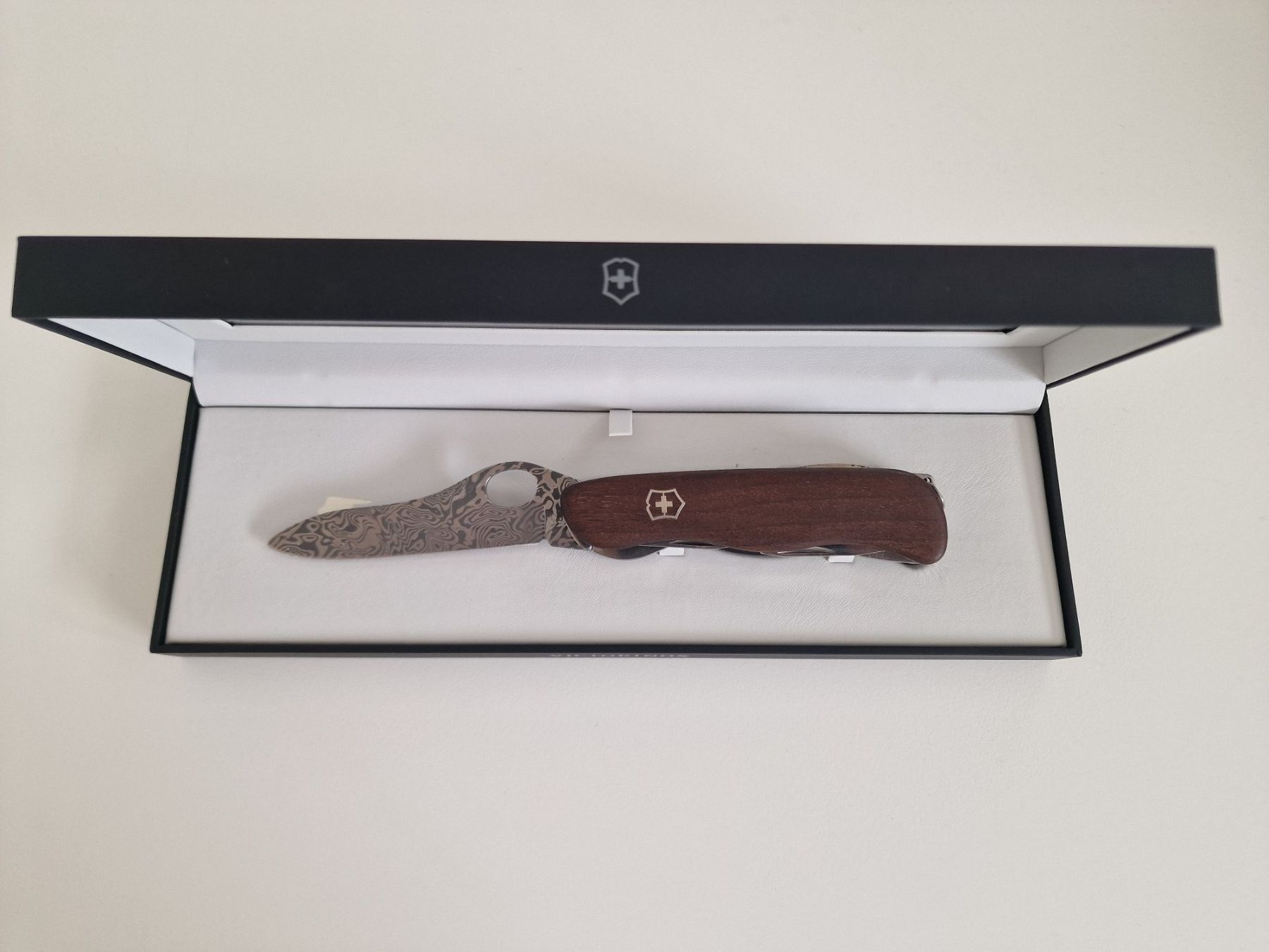 Victorinox Coltelli tascabile: Victorinox Damast Limited Edition 2012 – Nuovo (secondo la descrizione) da Kerns venduto da cucula 1