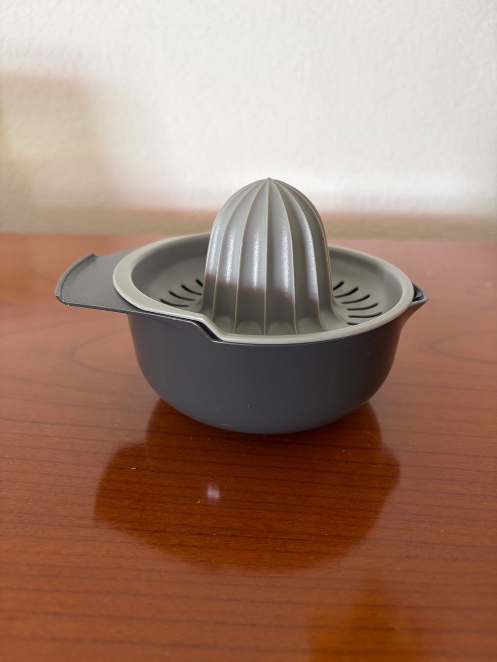 Cucine complete: Presse citrons gris – Usato da Villars-sur-Glâne venduto da dap_6zwq