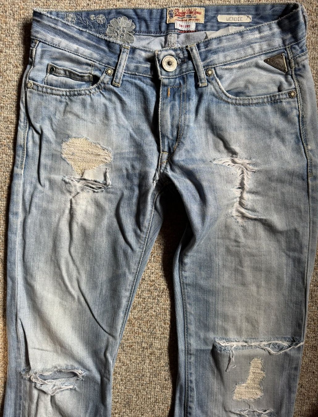 Replay Jeans: Replay Jeans Wendie hellblau W25 – Gebraucht aus Unterseen von bid2buy 2