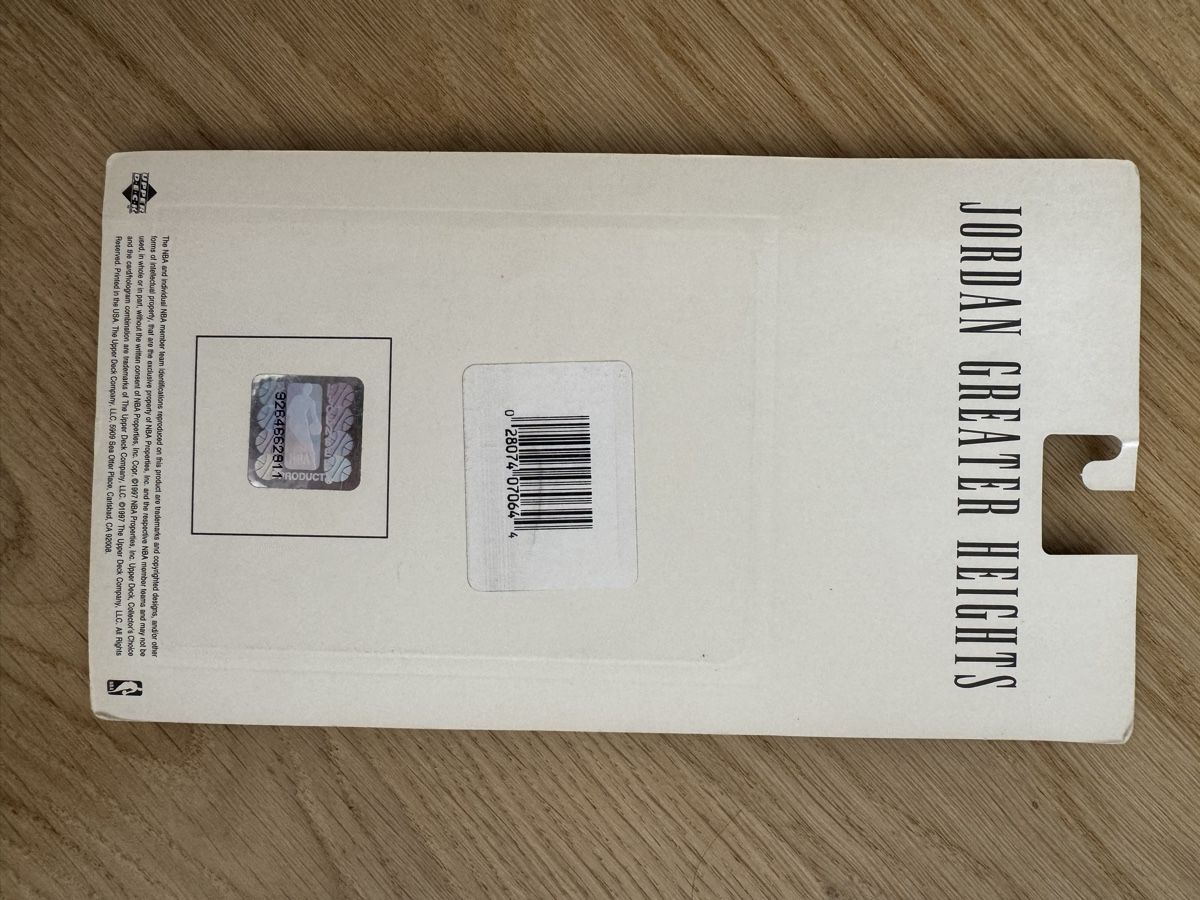 Jordan Carte collezionabili: Upper Deck Michael Jordan Greater Heights Set 10 Cards – Nuovo (secondo la descrizione) da Founex venduto da egz_58qz 4