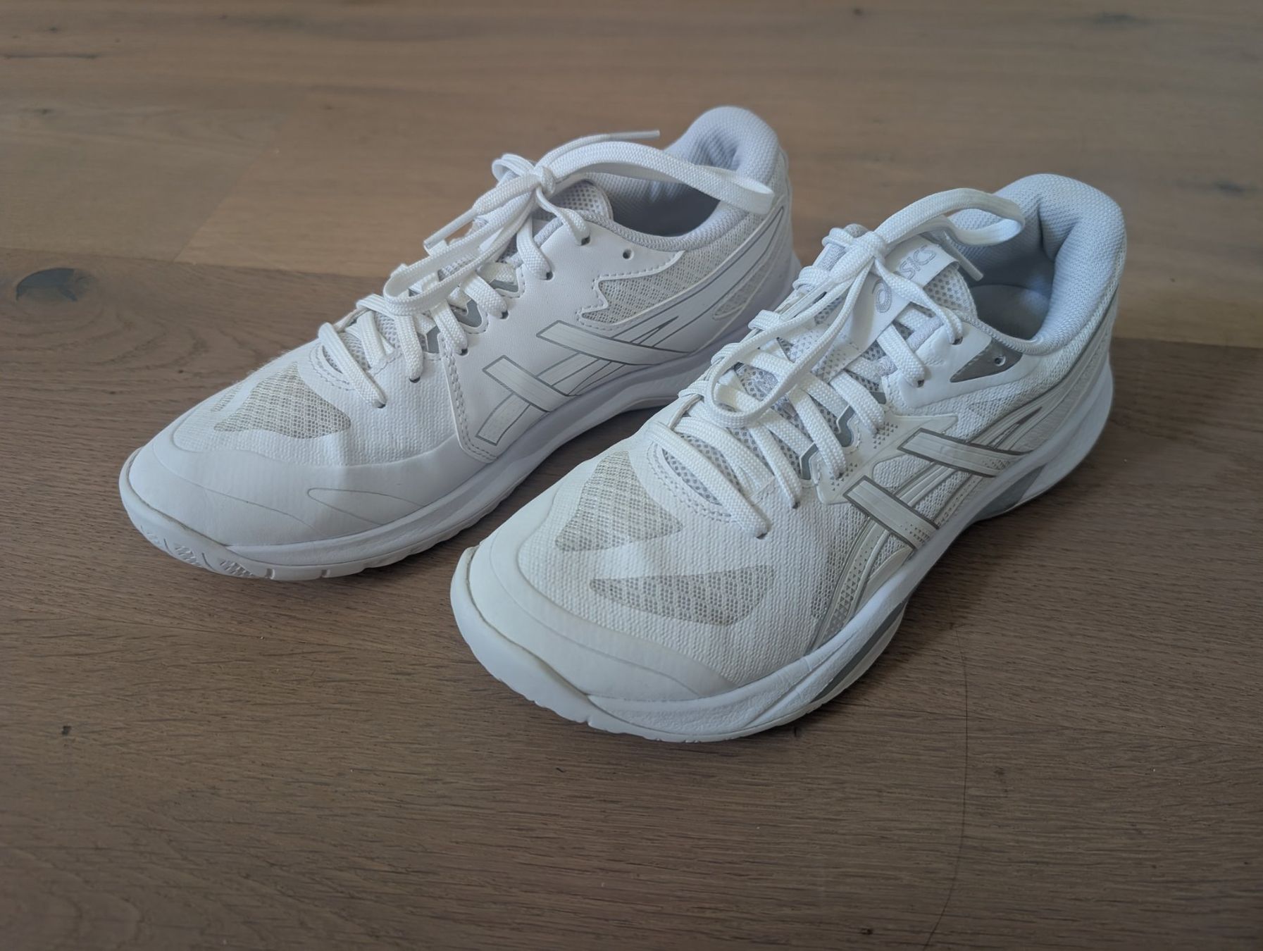 Asics Scarpe da uomo: Asics Hallenschuhe, weiss, Grösse 40.5 – Nuovo (secondo la descrizione) da Winterthur venduto da nie_wy5y