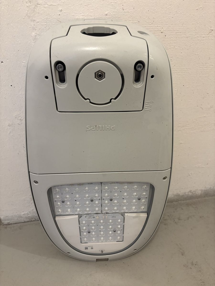 Philips Lampade: Philips Iridium gen4 Medium Open2 LED Lampe – Usato da Hägendorf venduto da Jogo31 2
