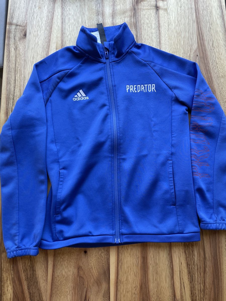 Adidas Jacken & Mäntel: Kinder Trainerjacke Adidas Predator Grösse 140 – Gebraucht aus Wettswil von Chlaettermus