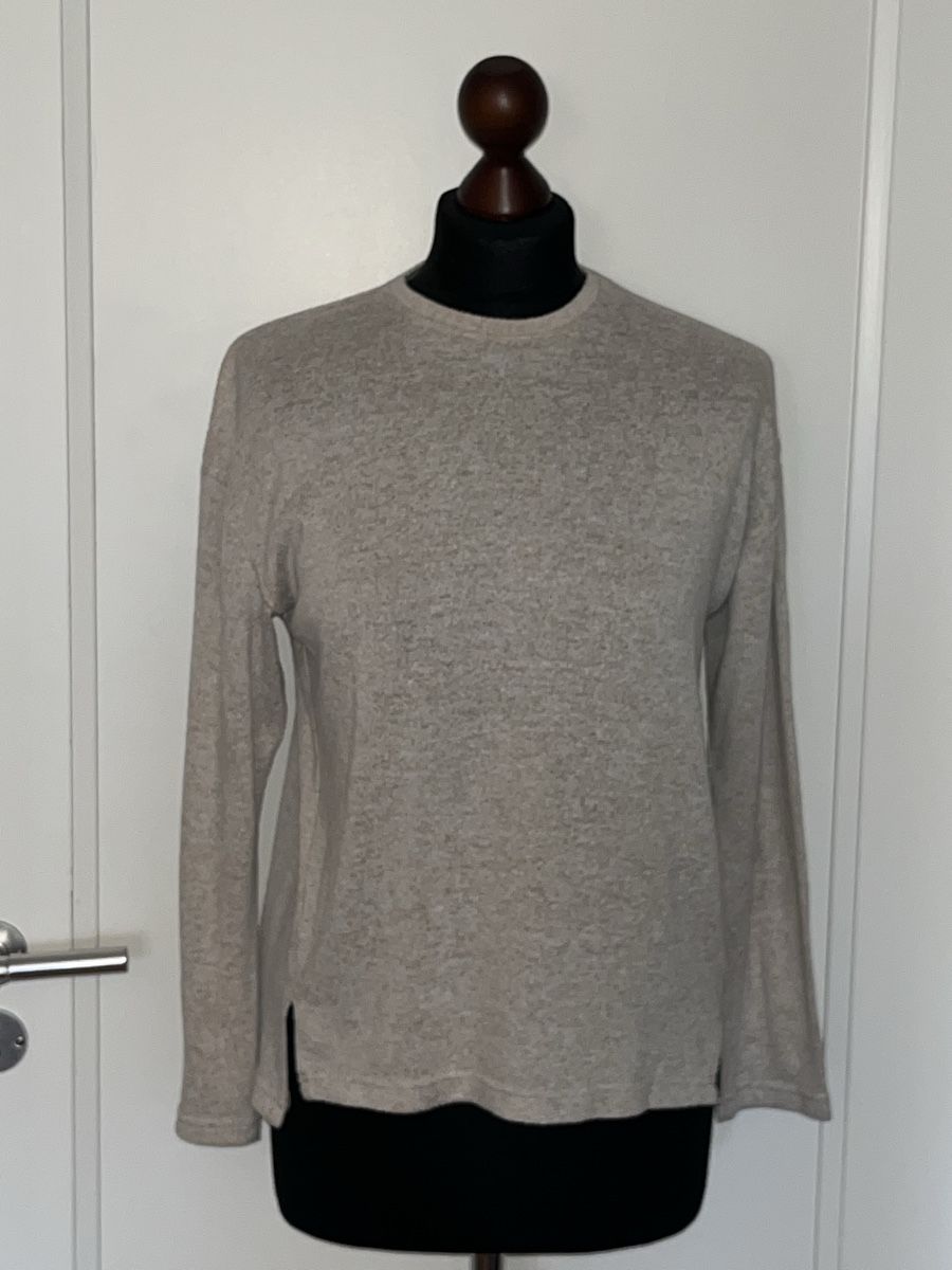 Zara Pullover & Sweatshirts: Pulli beige Gr. 152 – Gebraucht aus Bern von Regi1975