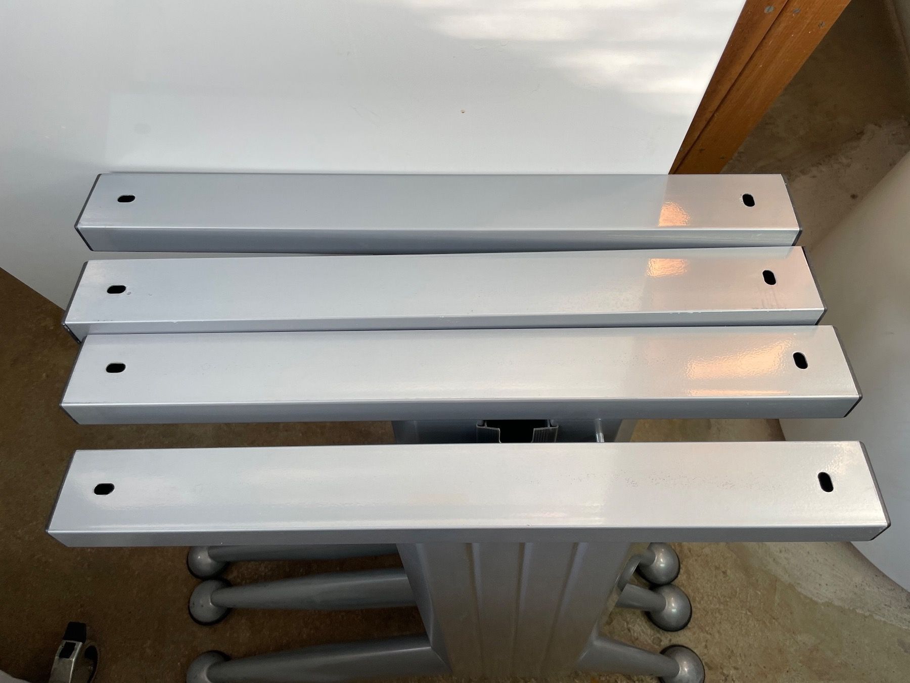 Autre mobilier: Schreibtischbeine – D'occasion à Ebmatingen par top-zuerich 4