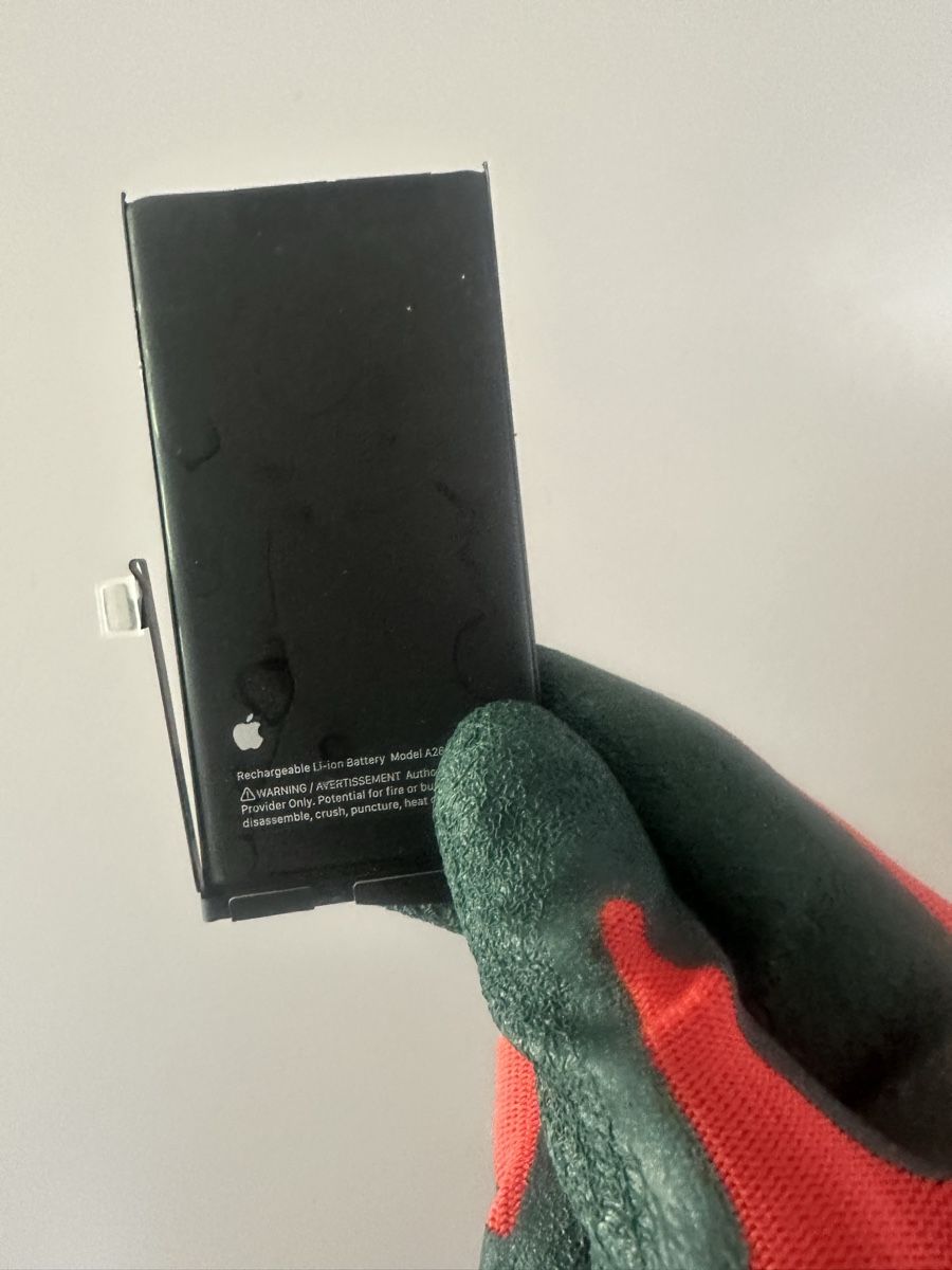 Apple Batterie: Apple Akku Batterie iPhone 13 - Originalteil - 73% – Usato da Fahrni b. Thun venduto da familymadech