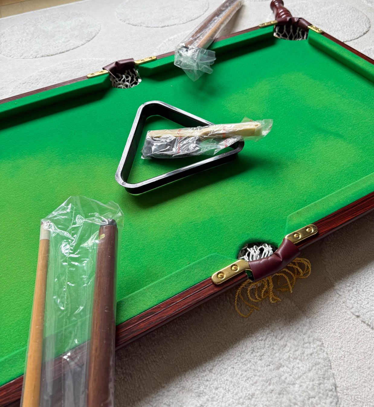 Tables de billard: Mini Billardtisch komplett mit Zubehör – D'occasion à Wohlen AG par homecollectivech 2