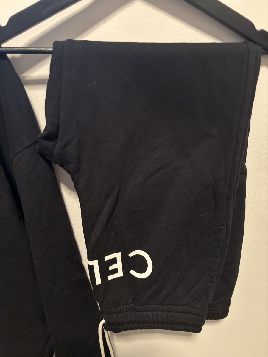 Celine Pantaloni: JOGGING BRODÉ CELINE MOLLETON COTON – Usato da MUTTENZ venduto da TAWNY1RICARDO 1