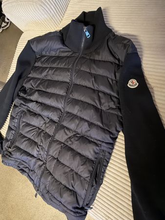 Moncler Daunenjacke schwarz Grösse M guter Zustand