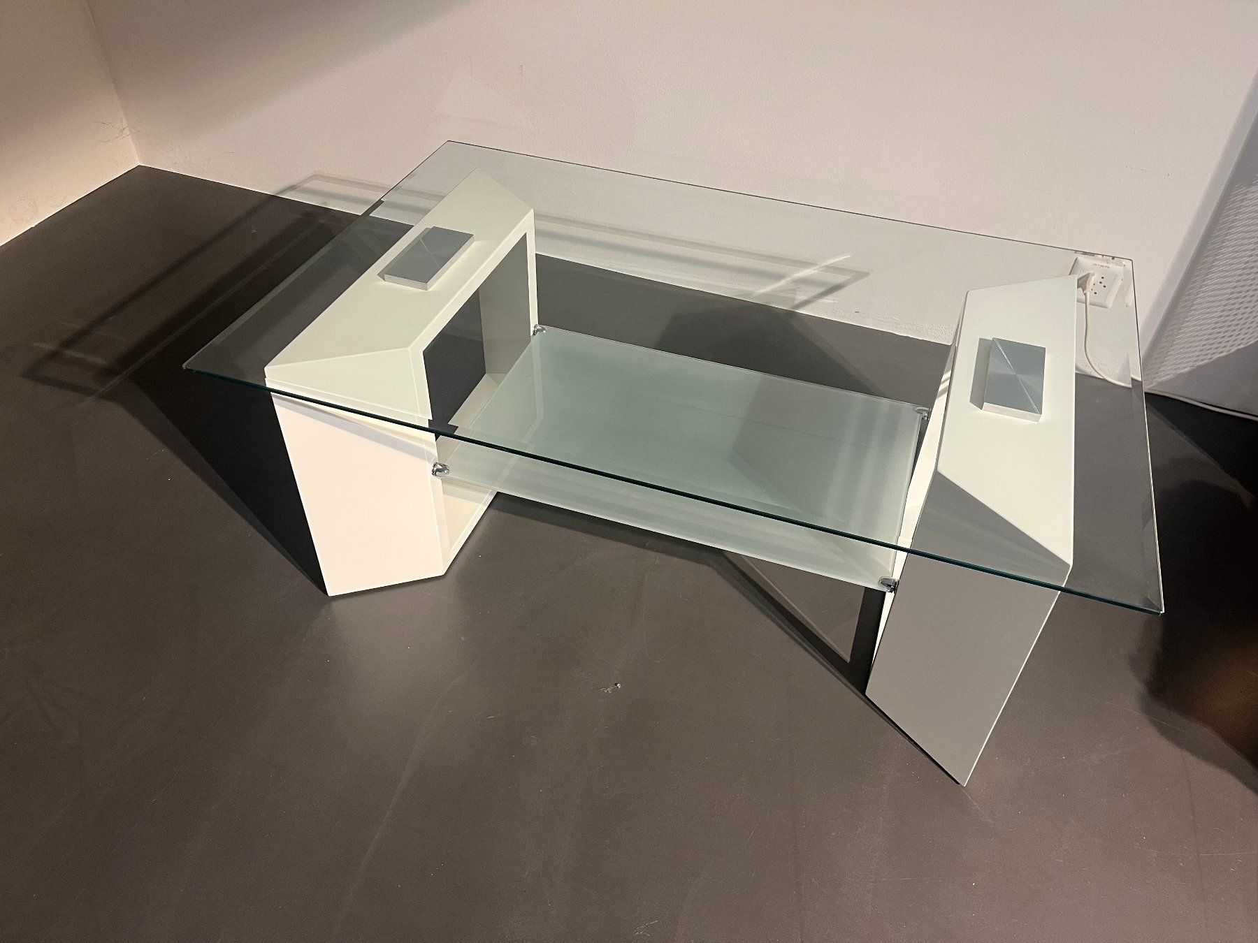 Tavoli: Couchtisch Glas 110  x 70 x 45.5 cm – Nuovo (secondo la descrizione) da Kloten venduto da bilgeri01