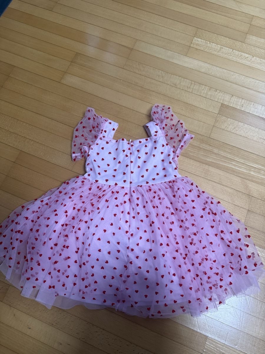 Vestiti & Gonne: Heart Dress, Size 2-3 Years – Usato da Ueberstorf venduto da man_p2fy 1