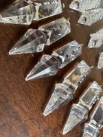 Lot de 12 pampilles en cristal 