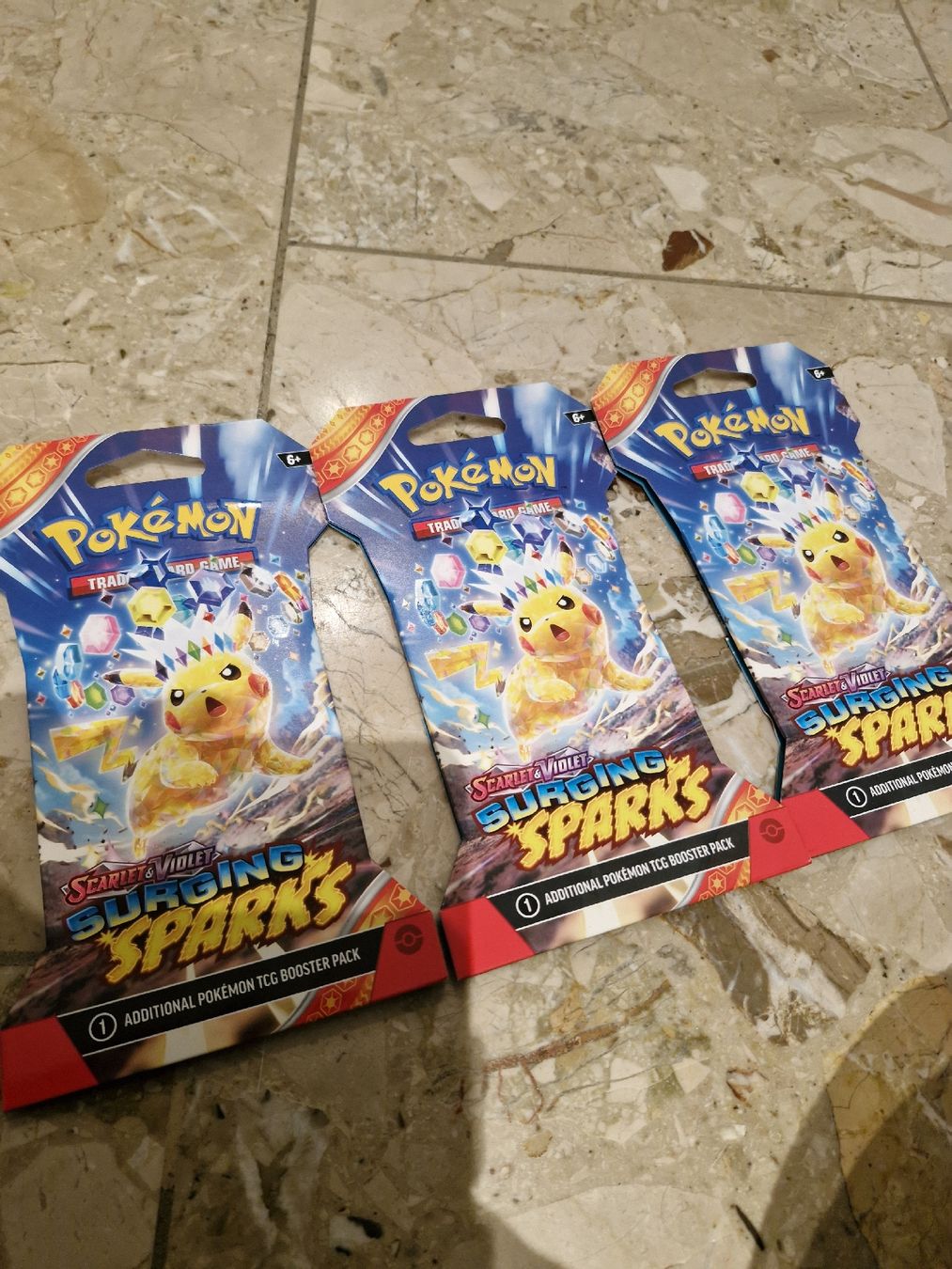 Pokémon Carte collezionabili: 3 Sleeves booster Surging Sparks - En – Nuovo e nell'imballaggio originale da Cudrefin venduto da Jnini12