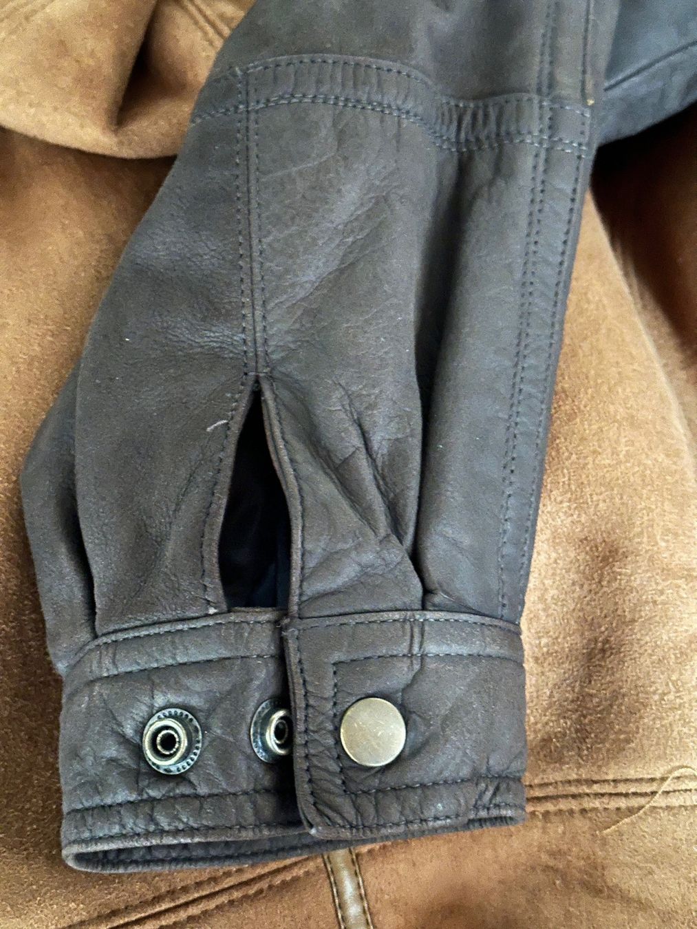 Giacche: Männer-Lederjacke – Usato da Obstalden venduto da Porco13 6