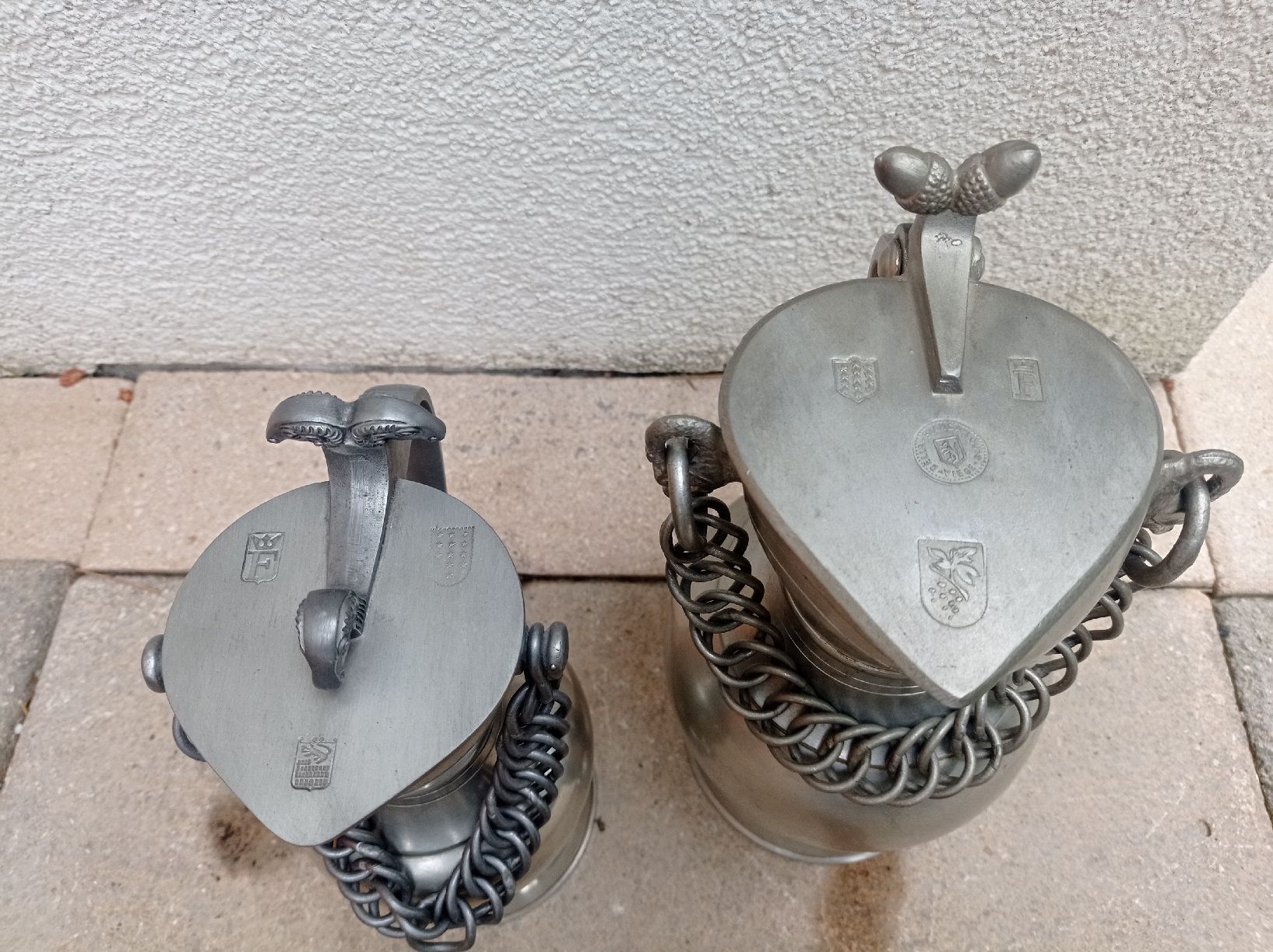 Caraffe: Zinnkannen und 7 Becher – Usato da Steffisburg venduto da Ellada01 6