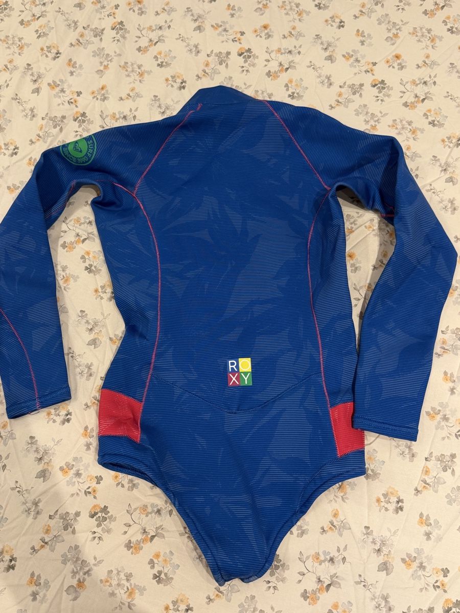 Roxy Completi: Roxy Spring Wetsuit – Usato da Schaffhausen venduto da McAfoose 1