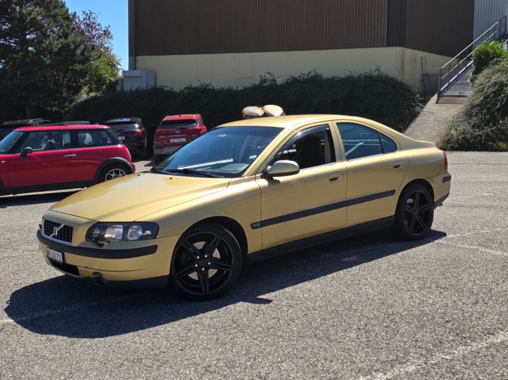 Volvo Automobili: S60 D5 Manual – Usato da Peseux venduto da tch_7l5b 3