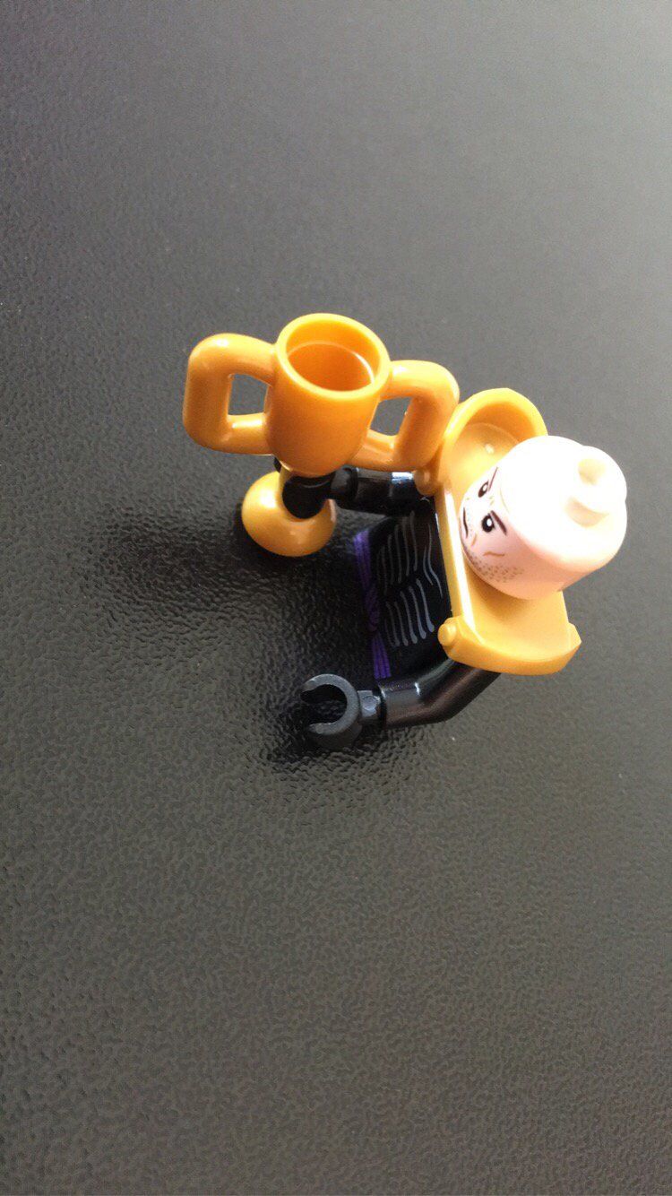 Lego Giocattoli: 129 Mittelalterliche Lego-Goldtrophäe – Nuovo (secondo la descrizione) da Sion venduto da NoblesOfHelvetia 1