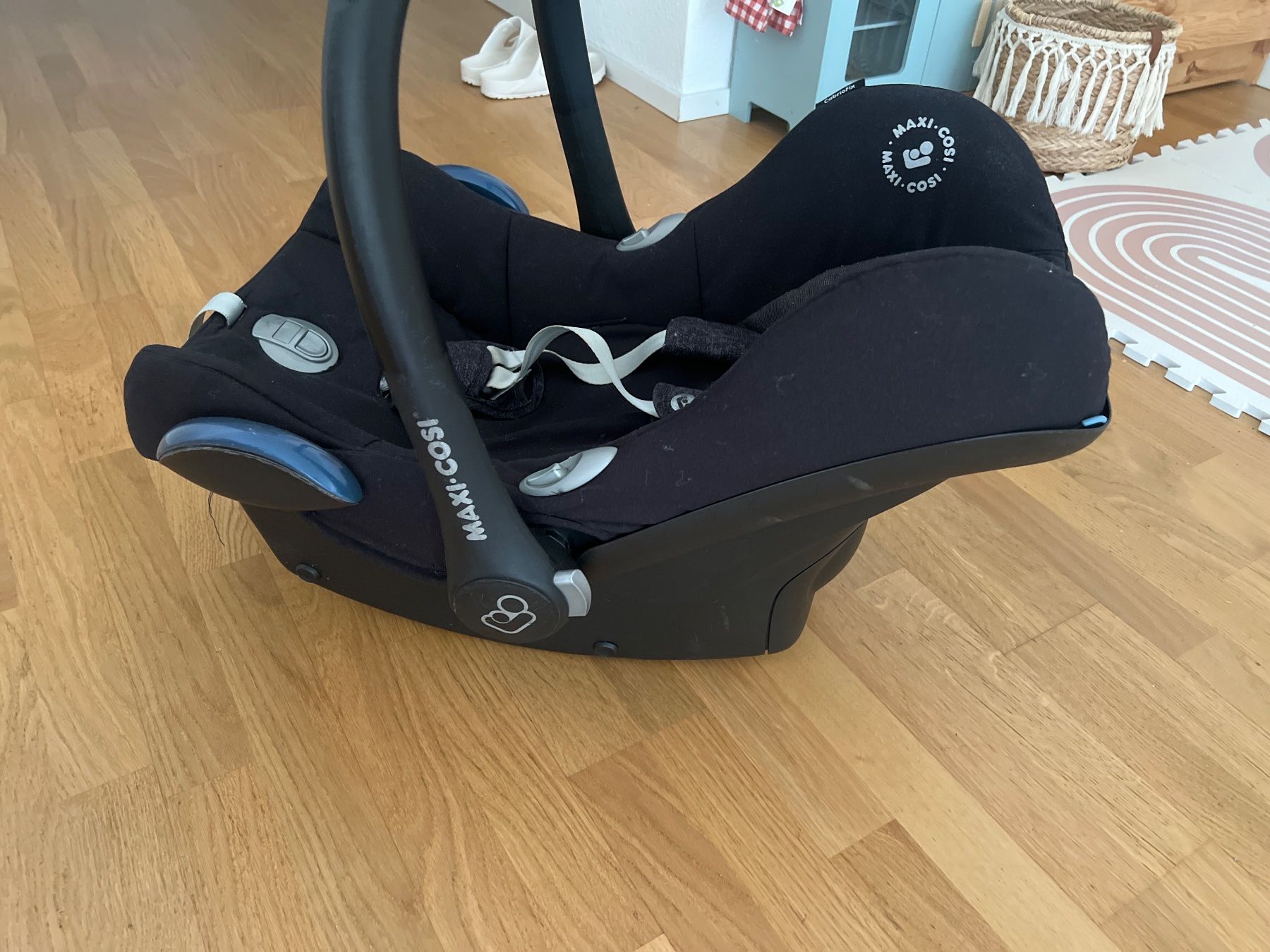 Maxi-Cosi Seggiolini per auto: Maxi-Cosi Babyschale, 0-13 kg – Usato da Wabern venduto da liviane. 1