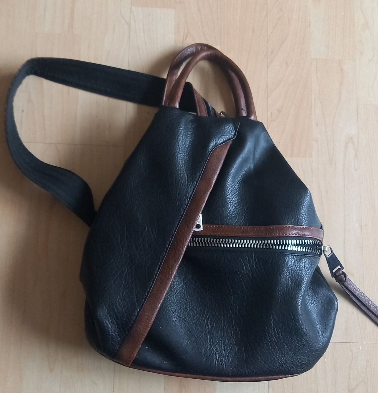 Sacs à dos: Handtasche / Rucksäckli – D'occasion à Thun par Erti5 1