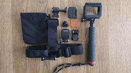GoPro Zubehör Set mit Halterungen und Stativ gebraucht