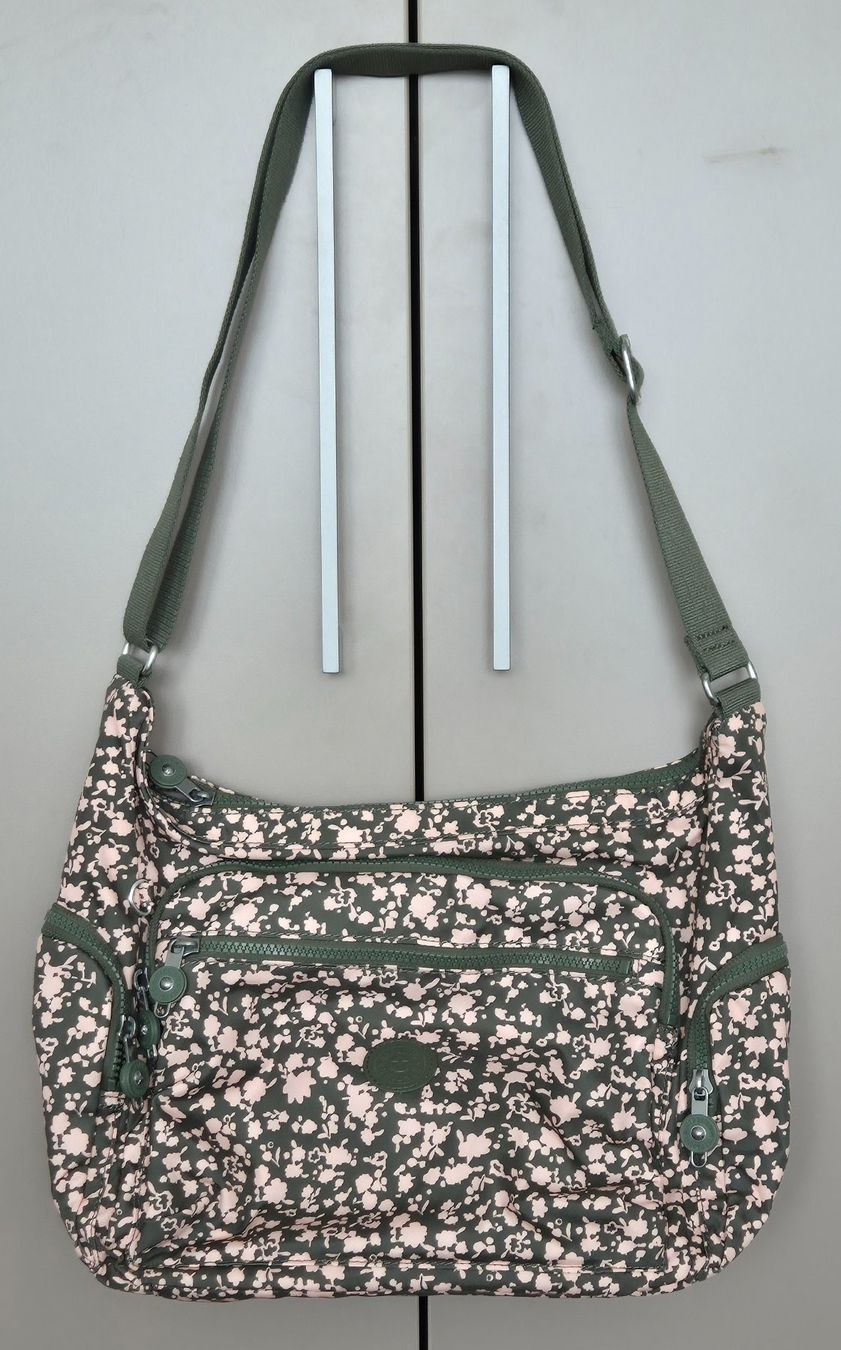 Kipling Sacs: Neue Kiplingtasche mit Blumenmuster – Neuf (Voir description) à Gümligen par lumi_8