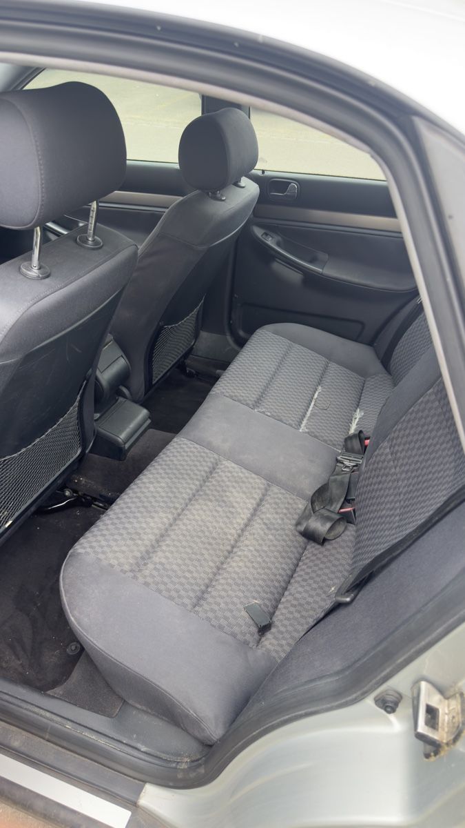 Audi Automobili: Audi A4 B5 2.4 V6 AUTOMAT ab 1Fr. – Difettoso da Embrach venduto da siiviisii 6