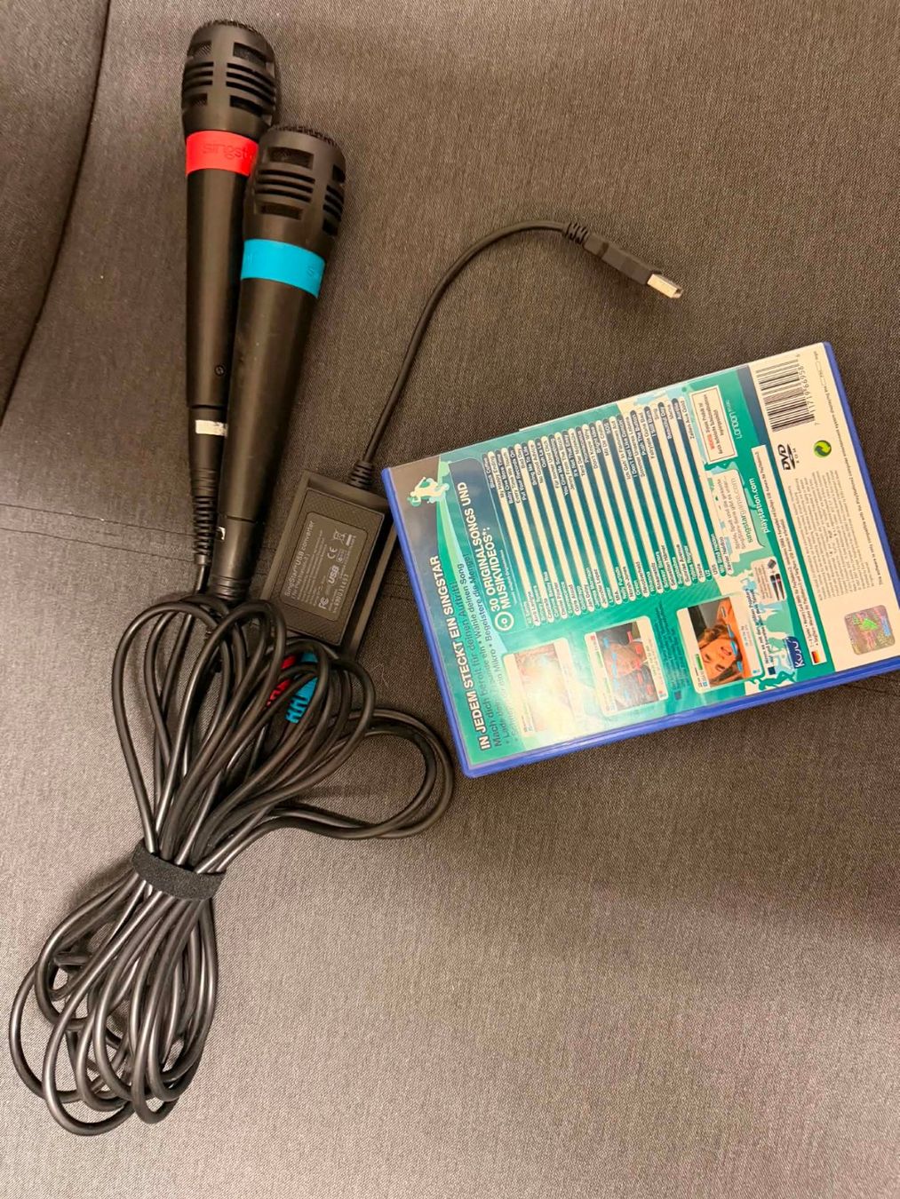 Sony Spiele: Singstar POP Hits + 2 microphones Sony Playstation 2 – Gebraucht aus Giubiasco von Ticinerd 1