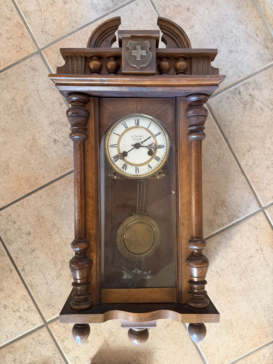 Orologi da terra & Orologi da parete: Pas à vendre! Ne pas enchérir ! – Difettoso da Founex venduto da Hyrienne