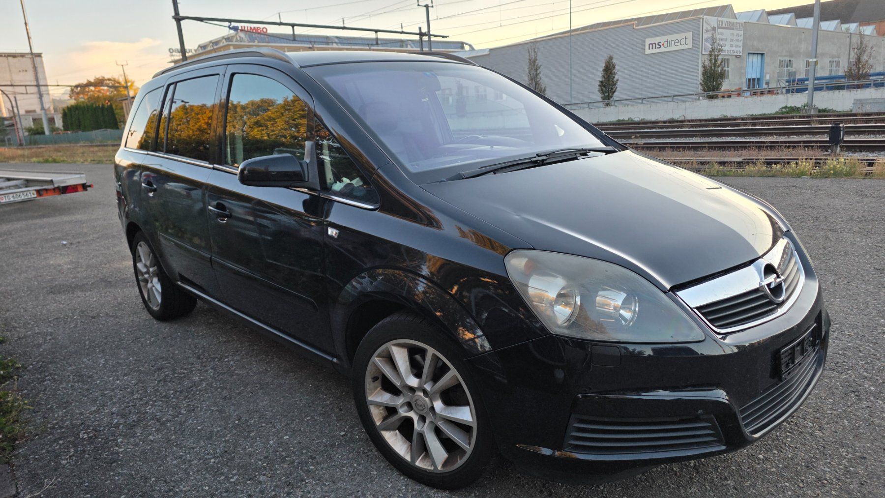 Opel Autos: Opel Zafira 20TR – D'occasion à Arbon par Tropxe. 2