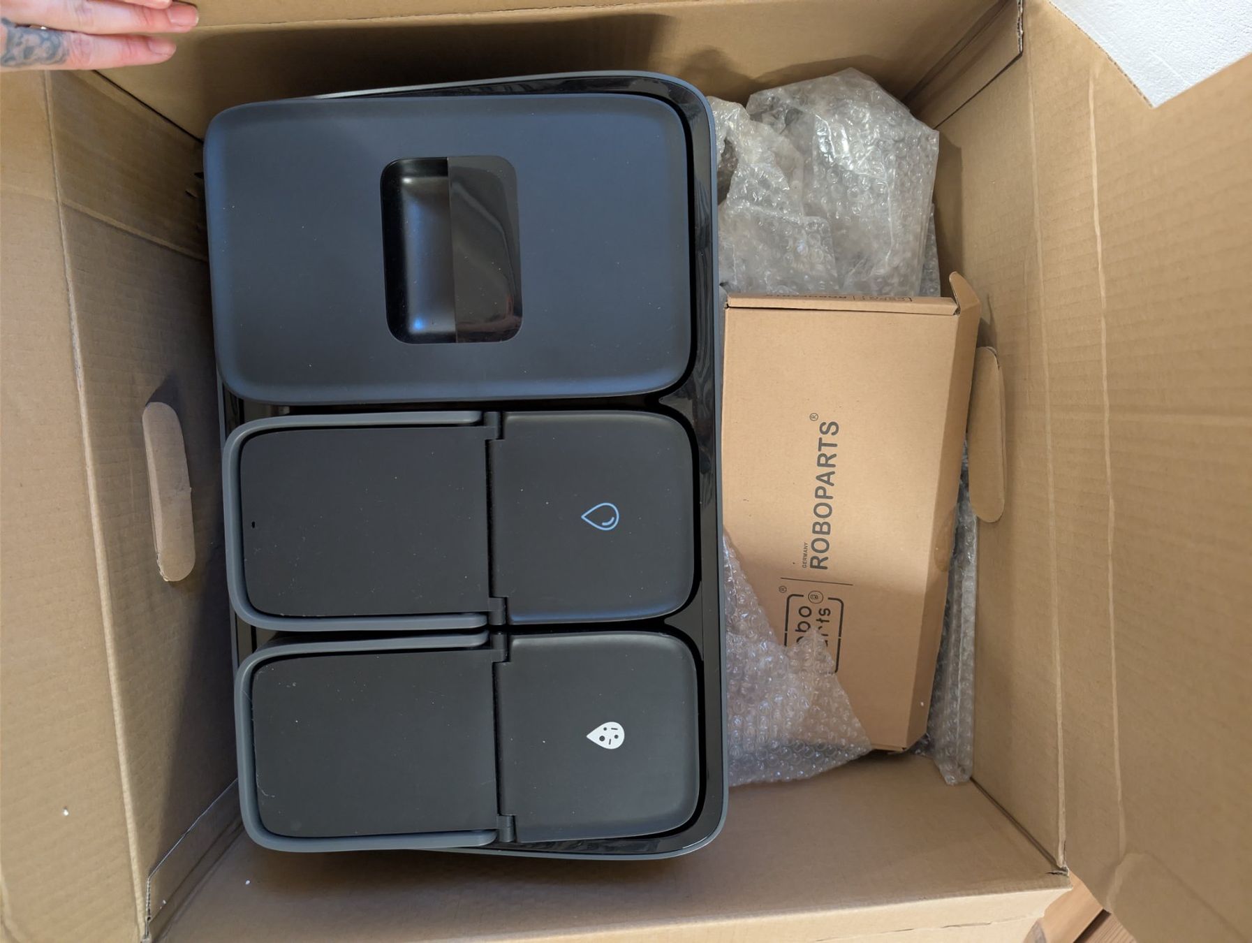 Roborock Staubsauger & Zubehör: Roborock S8 Pro Ultra – Defekt aus Bern von Milow13 1