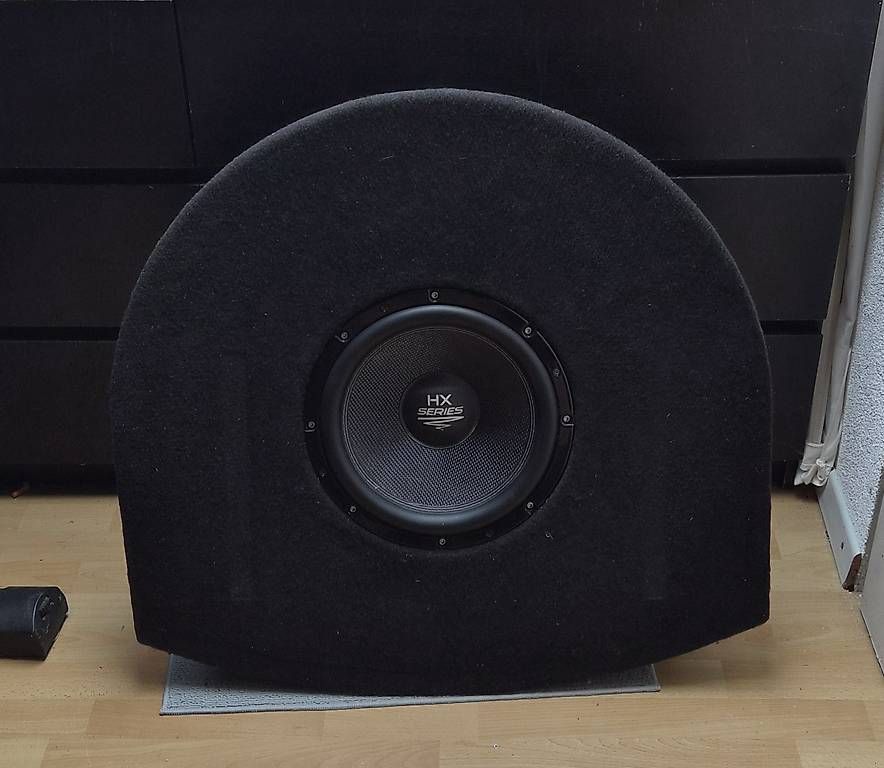 Haut-parleurs: Subwoofer  – D'occasion à Lostorf par Danu_G 4