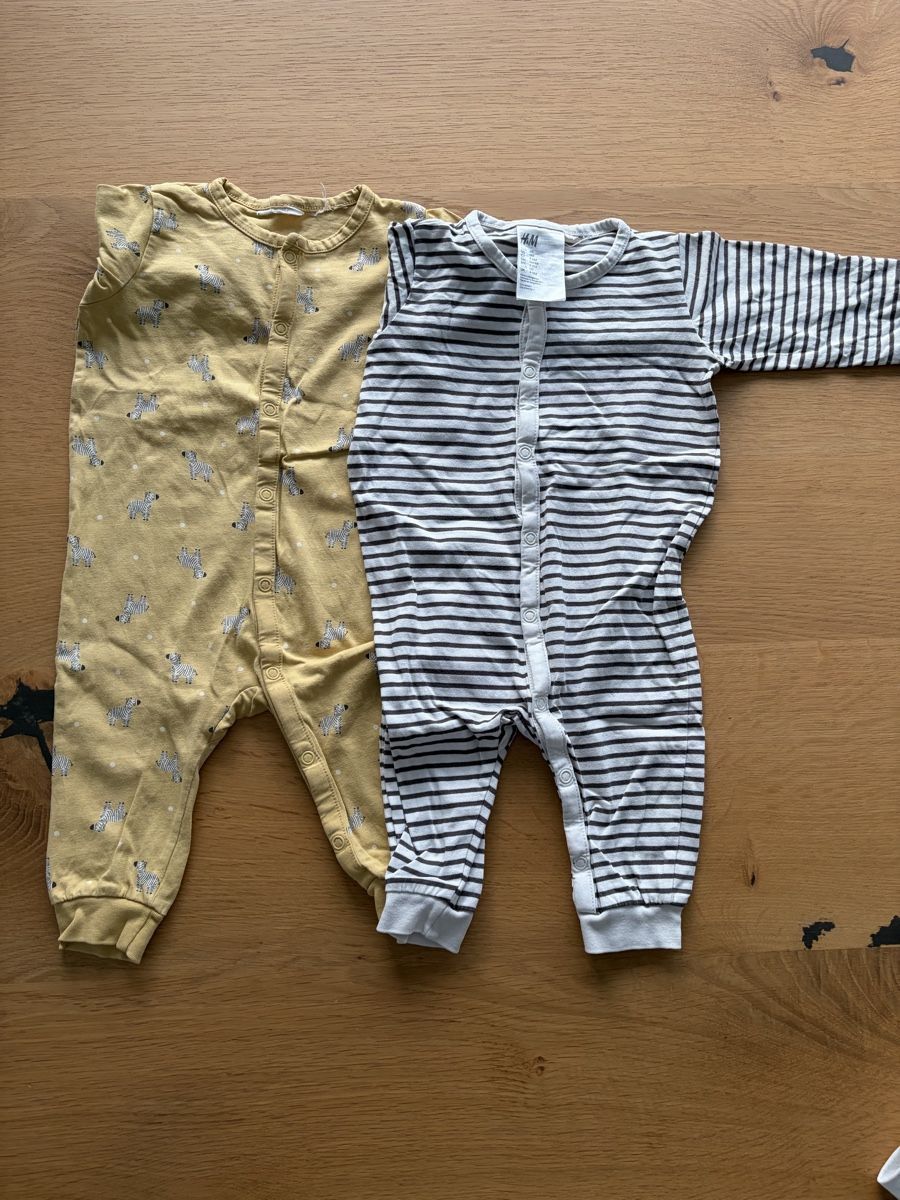 H&M Ensembles coordonnés: Kleiderpaket Herbst/Winter Grösse 68 – D'occasion à Bütschwil par Fdu_9606 1