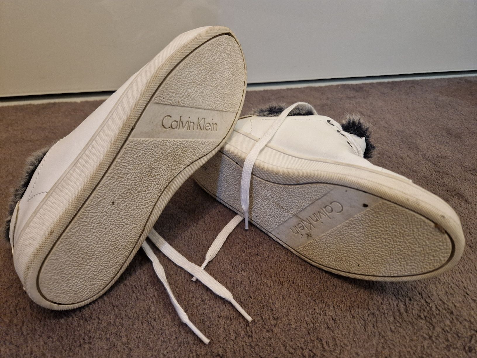 Calvin Klein Scarpe da uomo: Calvin Klein Sneaker mit Fellbesatz - Gr. 34 – Usato da Kaisten venduto da Amore_Rio 3