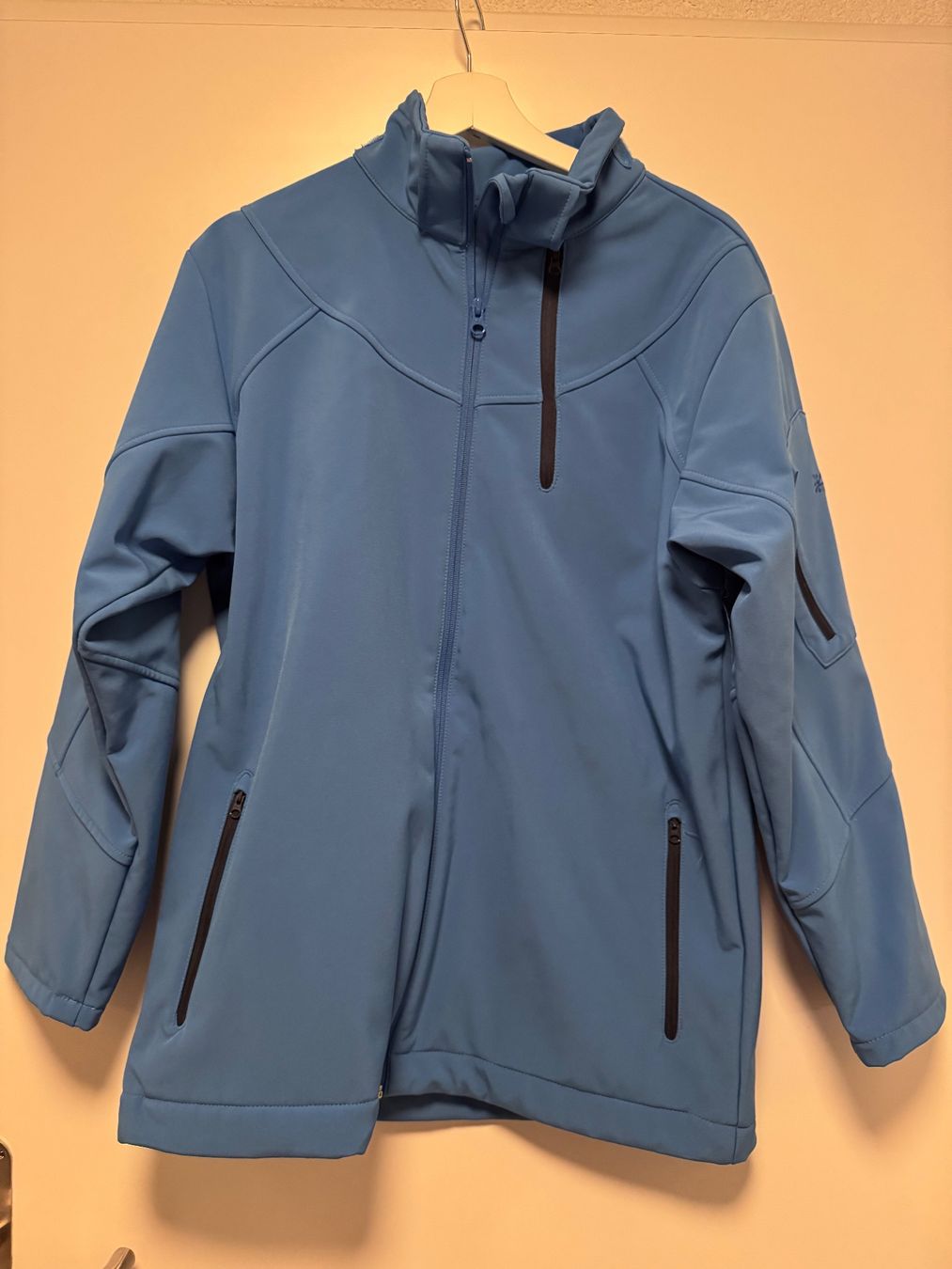Morgan Giacche: Jack Morgan Softshell Jacke, Himmelblau, Grösse L – Usato da Winterthur venduto da tam_7tbh