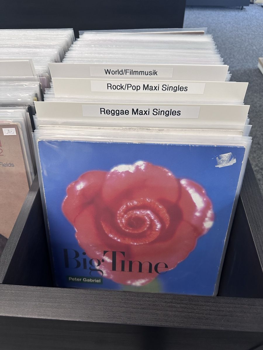 Dischi in vinile: 40 Maxi Singles gemischt – Usato da Düdingen venduto da SwissBricks