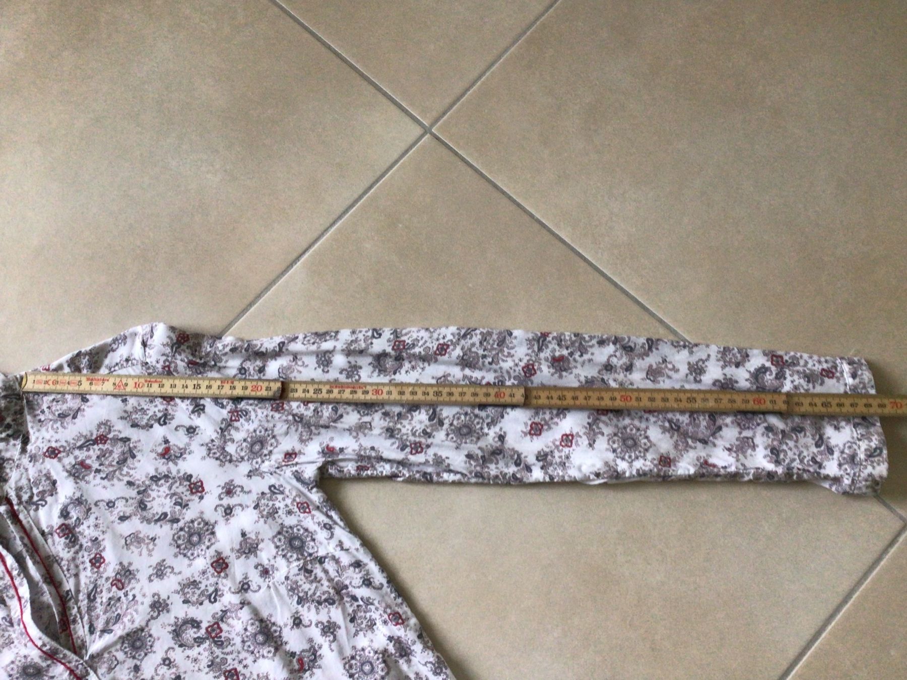 Tom Tailor Camicette: Schicke Bluse mit Blumenmuster Grösse 36 von Tom Tailor – Usato da Frauenfeld venduto da Stehojen 7