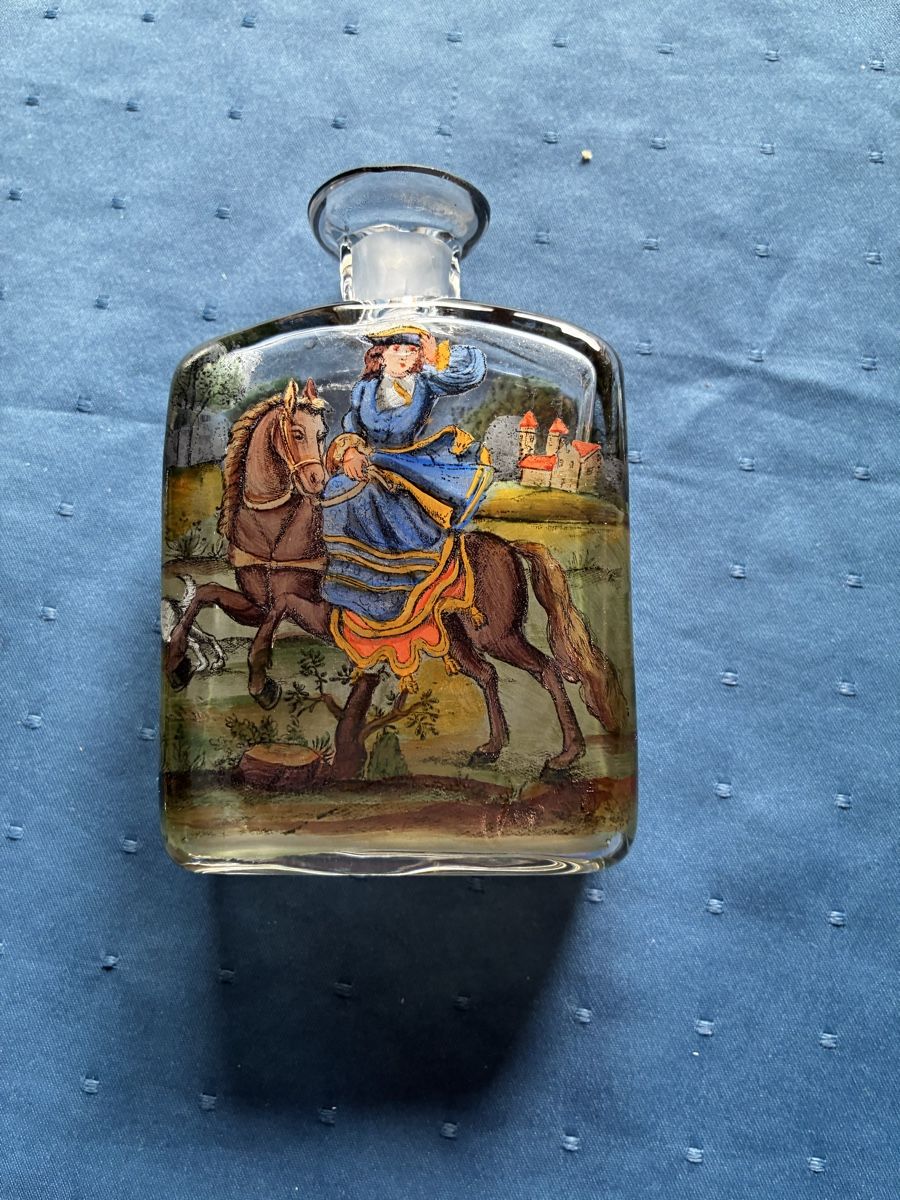 Caraffe: Antike Schnapsflasche mit 4 Gläschen und kleiner Flasche – Usato da Dornach venduto da Rosengarten 4