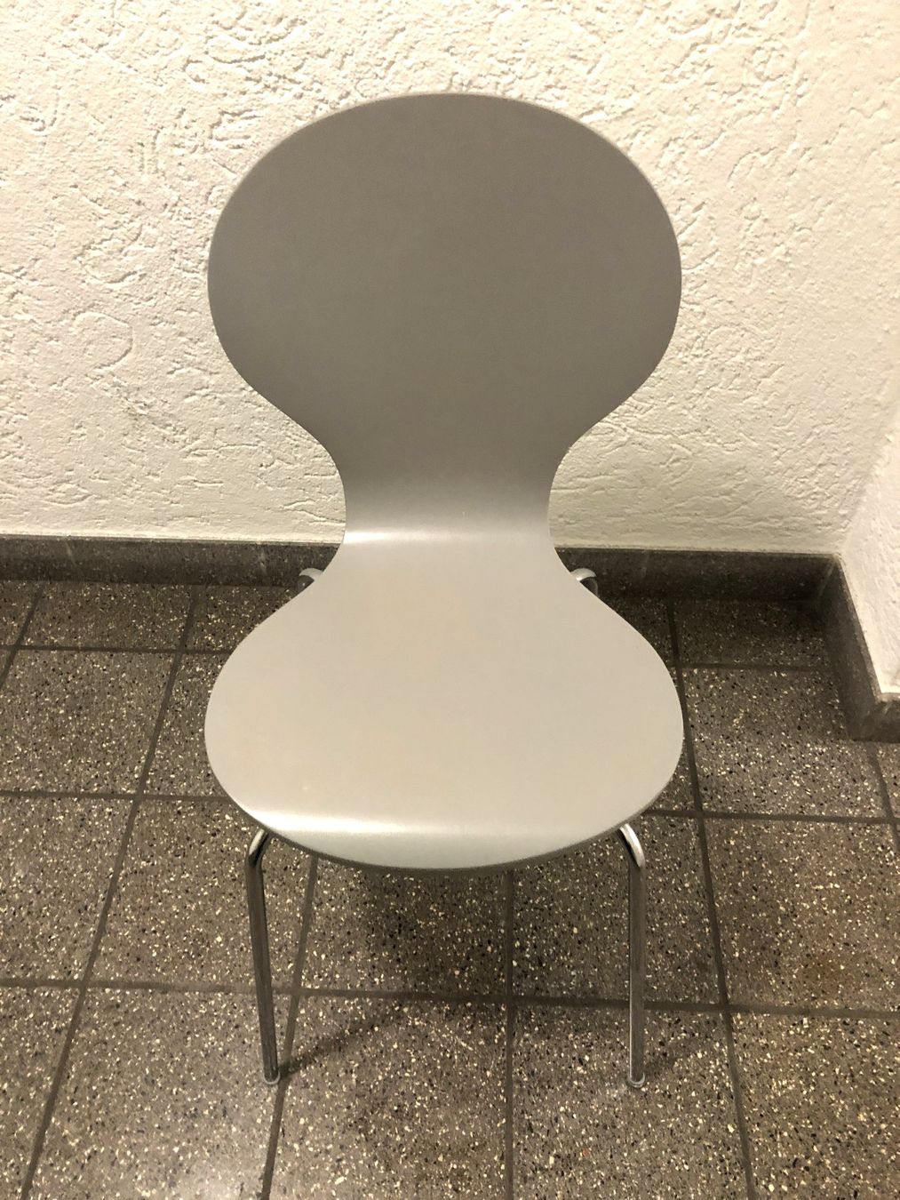 Sedie: Stühle stapelbar Farbe grau 4 Stück – Nuovo (secondo la descrizione) da Glattbrugg venduto da Ariel012 4