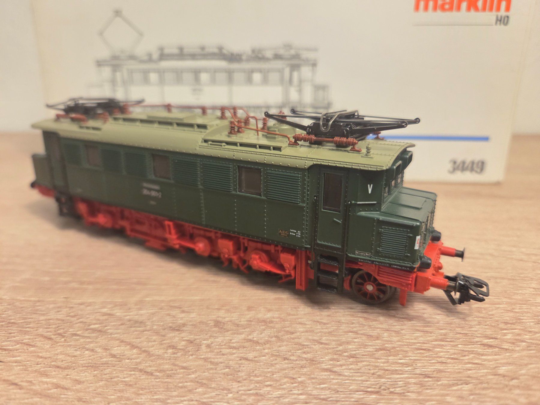 Märklin Modellini di ferrovie: Märklin 3449 E-Lok BR 204 DB H0 – Nuovo e nell'imballaggio originale da St-Aubin-Sauges venduto da Lo_Go 3