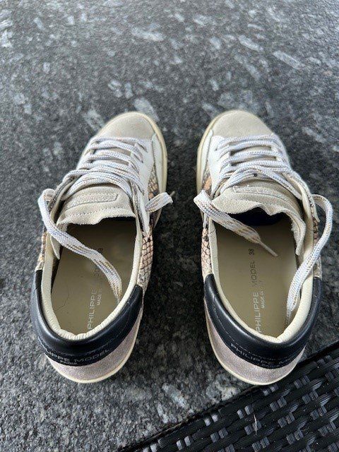 Damenschuhe: Original Philippe Model Sneaker Gr. 38 in beige - neu – Neu (gemäss Beschreibung) aus Watt von MilaKimba 1