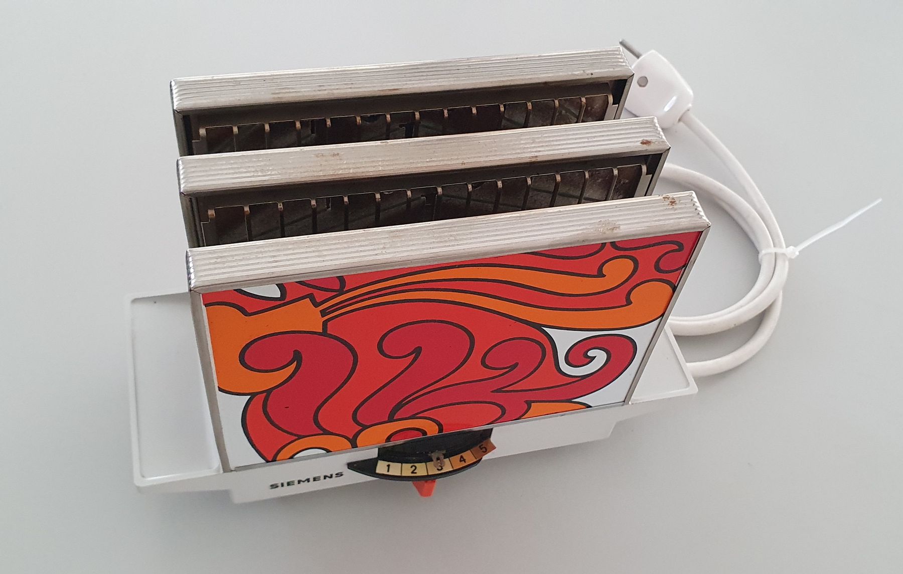 Siemens Küchengeräte: Siemens Toaster TT450016 - Retro 70er Design – Gebraucht aus Kreuzlingen von Rschweiz1 3