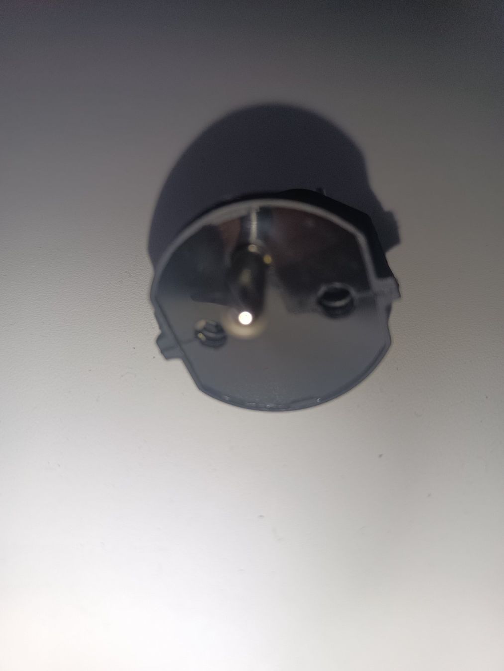 Unità & Adattatore: Fix -Adapter DE auf CH 230V 3-polig Schwarz – Nuovo e nell'imballaggio originale da Reiden venduto da Shop-Sale 2