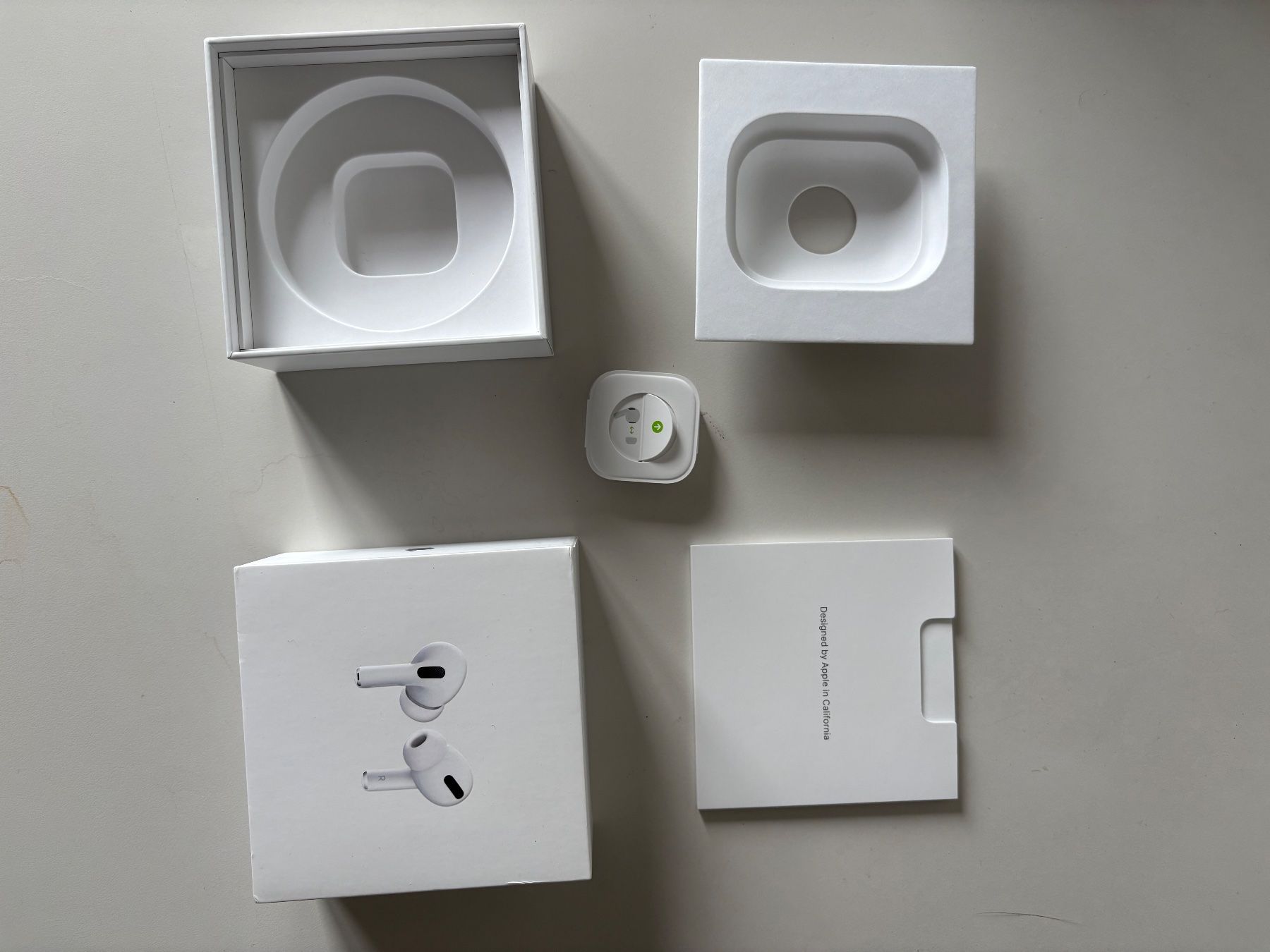Apple Cuffie: Air pods Pro, Apple – Usato da Reconvilier venduto da oliver008 5