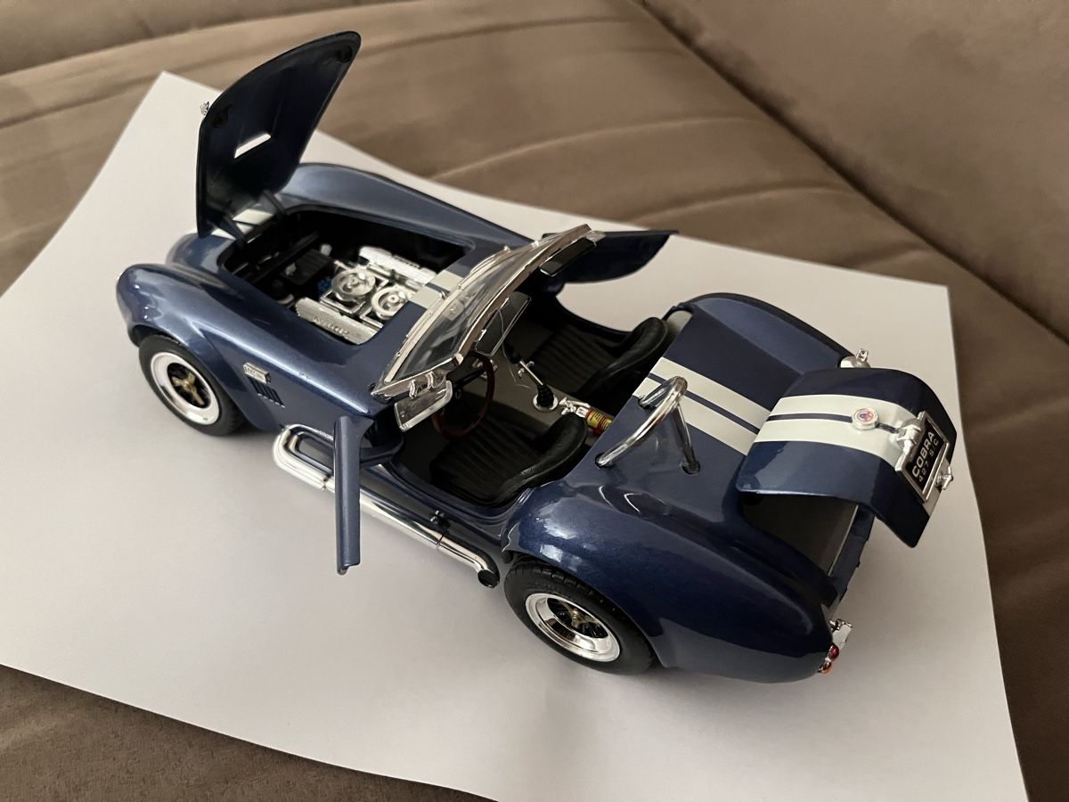 Shelby Collectibles Modellini d'auto: Shelby Cobra 427 S/C, 1/18 – Usato da Saxon venduto da Kwik25 4