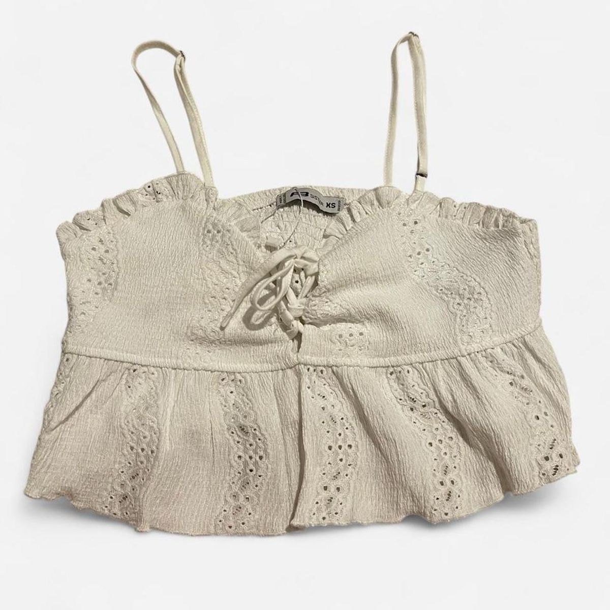 Top: Cream Lace-Up Cami Top  – Nuovo e nell'imballaggio originale da Basel venduto da 1moonstar
