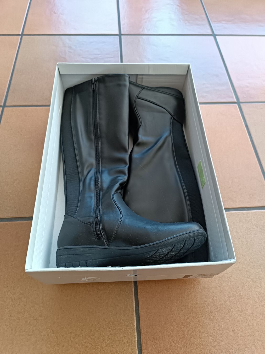 Scarpe per ragazze: Bottes noires neuves, taille 38 – Nuovo e nell'imballaggio originale da Bevaix venduto da dusspe